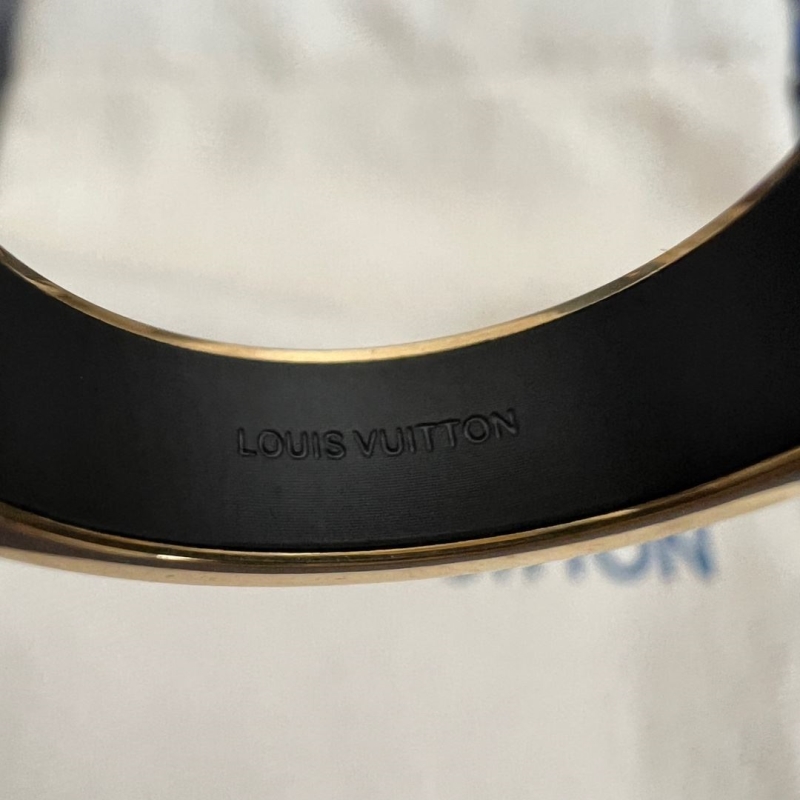 LV Rings